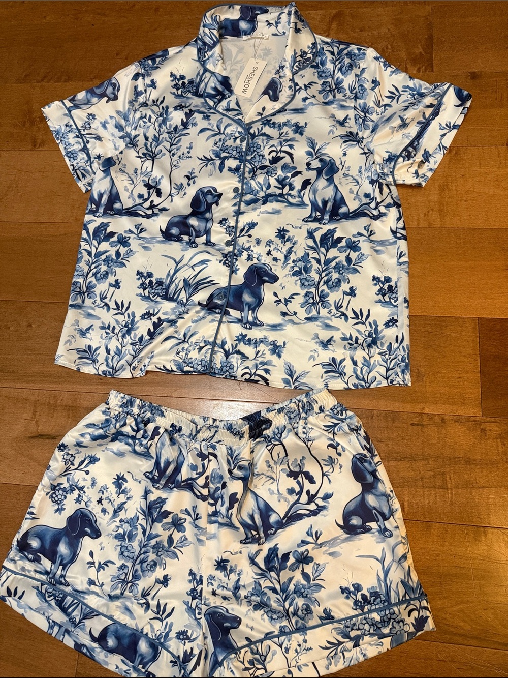 Women’s Blue & White Dog Print Pajama Set